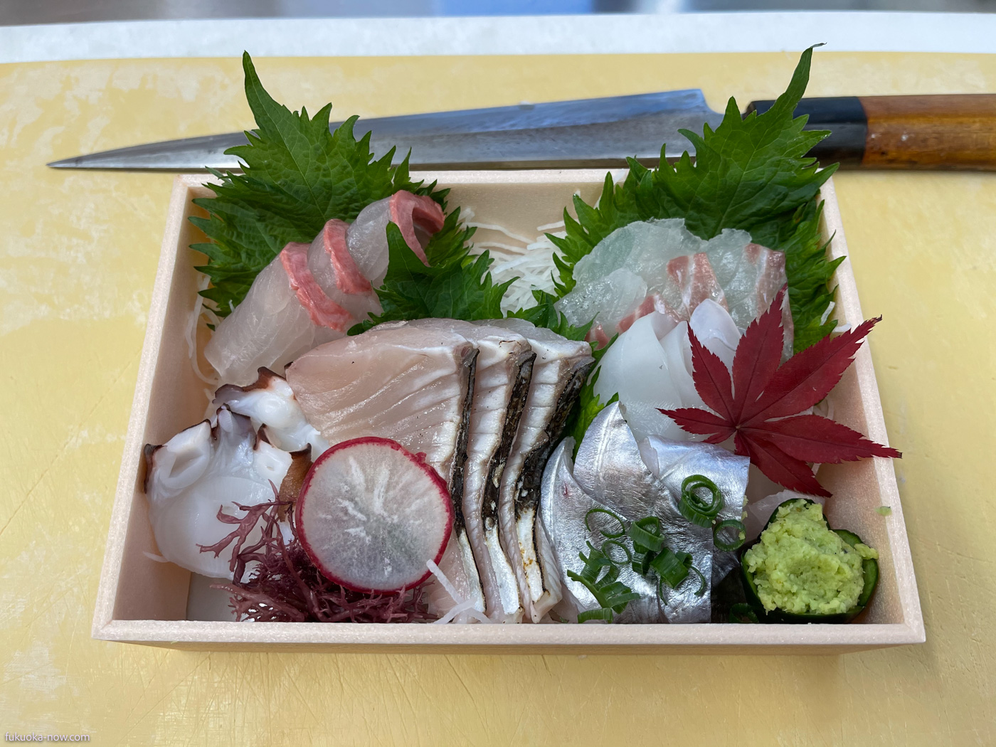 Itohima fish shop, 糸島の地魚テイクアウト 駅前の魚屋さん
