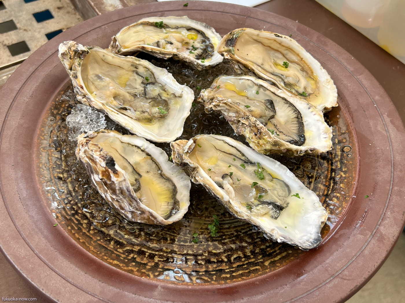 Fresh oyster in Itoshima, 糸島の生ガキ