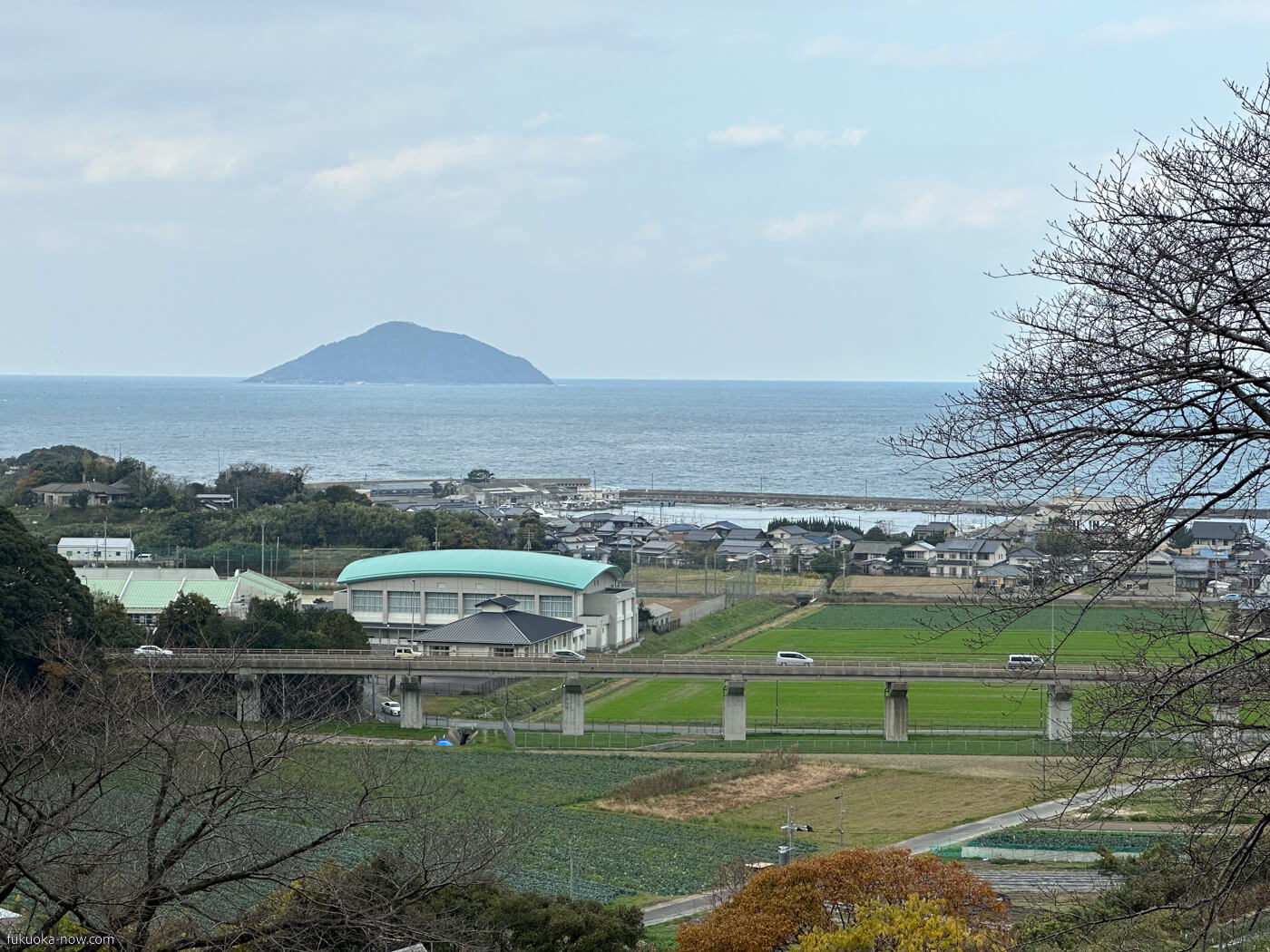 Itoshima on Foot: Enjoy the ocean, mountains, farmland and beaches at a leisurely pace, 海も山も田畑もビーチも！歩いて楽しむ糸島