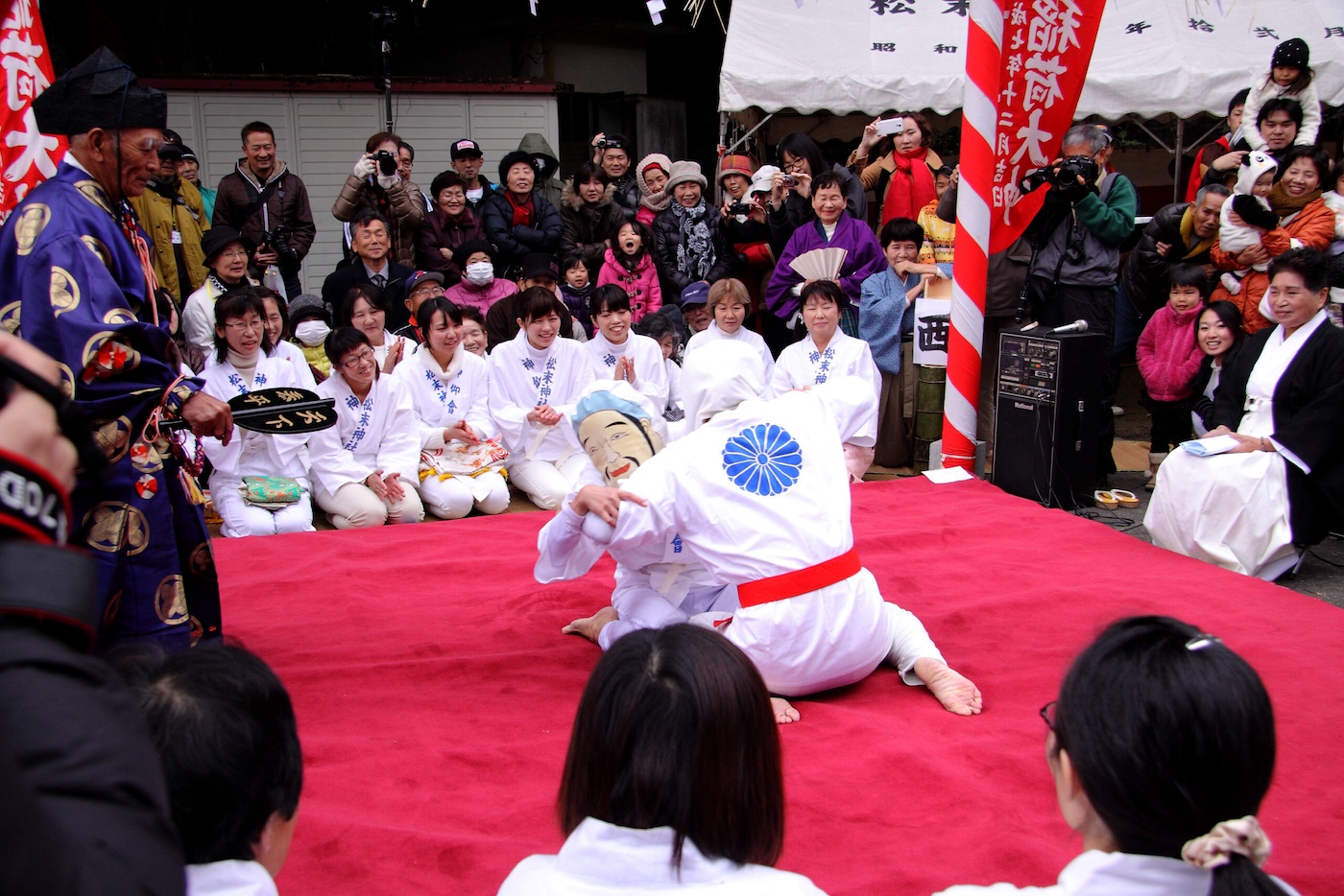 Fuigo Women’s Blindfolded Sumo, ふいご大祭・目隠し女相撲